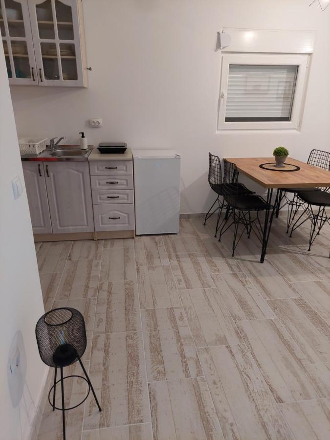 Apartmani.苏托莫雷 外观 照片