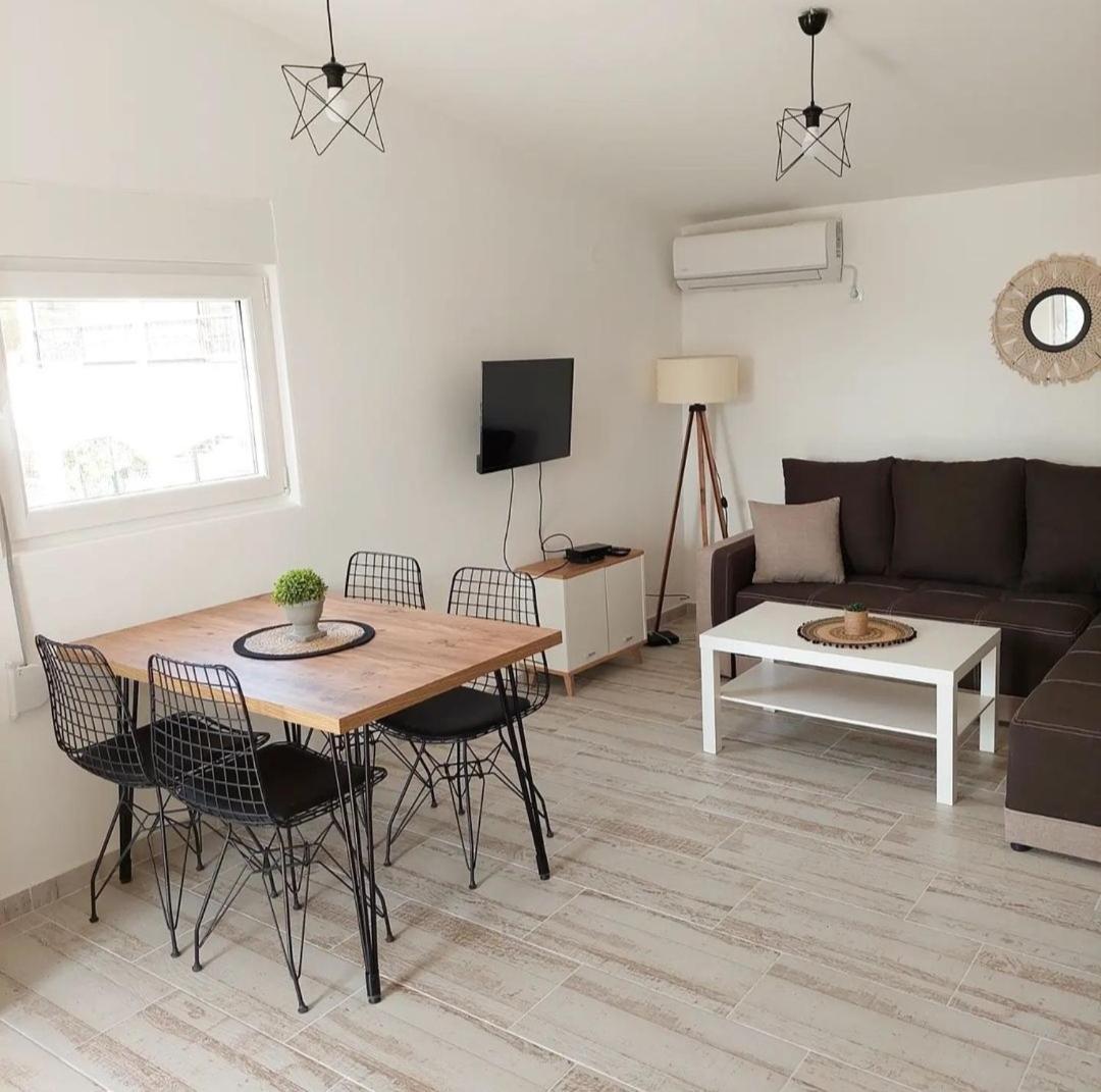 Apartmani.苏托莫雷 外观 照片